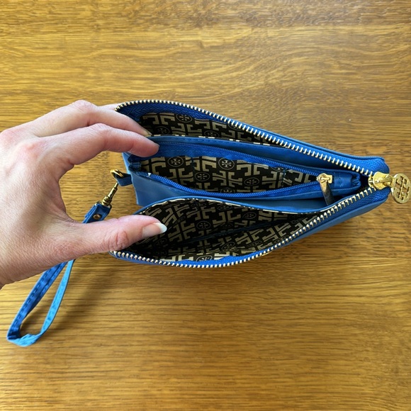 Tory Burch Blue Nylon Wristlet - Picture 5 of 12